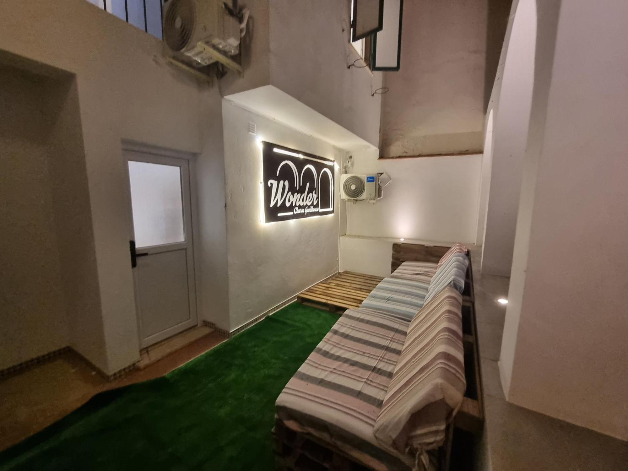 Wonder Charm Guesthouse Албуфейра Номер фото